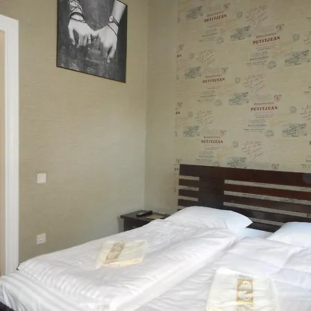Hostel Q ,15 хв до жд вокзалу Lviv