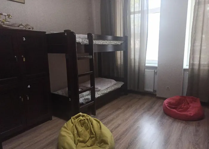 Q ,15 хв до жд вокзалу ホステル *