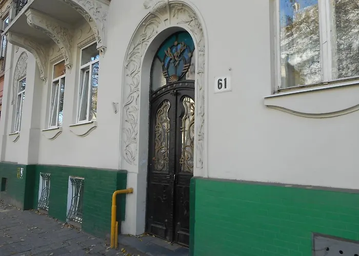 Hostal Q ,15 хв до жд вокзалу