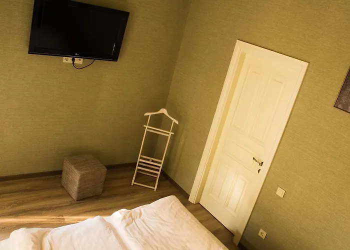 Q ,15 хв до жд вокзалу