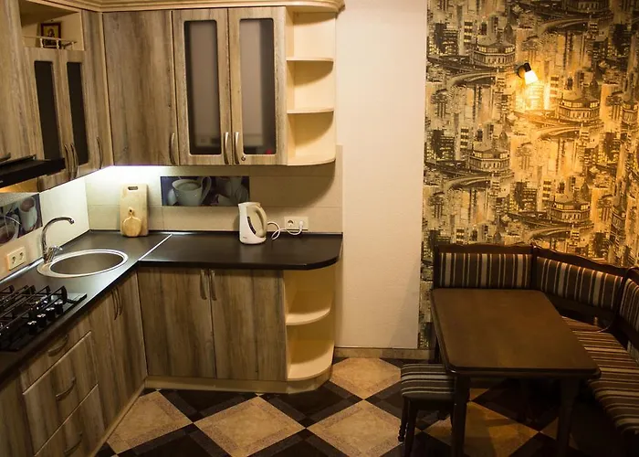 Q ,15 хв до жд вокзалу *